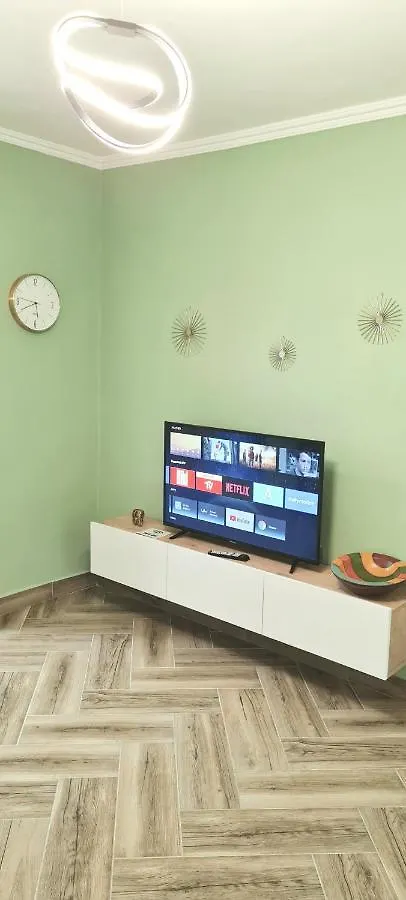 2V1 - Blloku Zy Apartment Tirana Albania