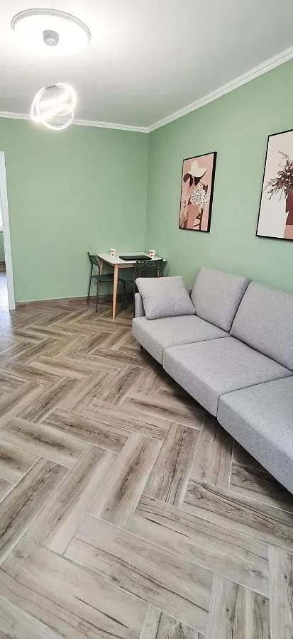 2V1 - Blloku Zy Apartment Tirana