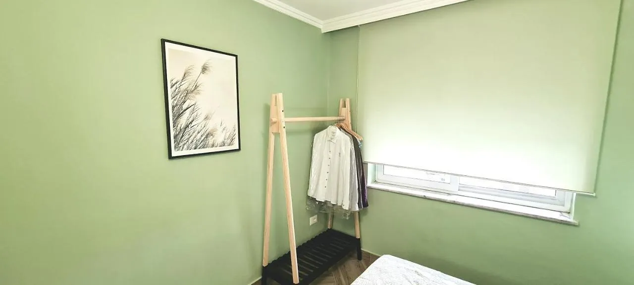 2V1 - Blloku Zy Apartment Tirana