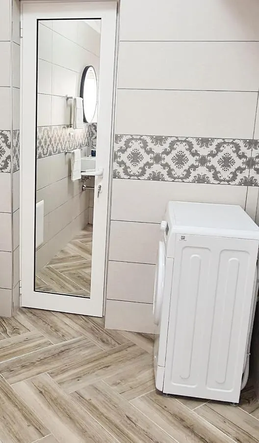 2V1 - Blloku Zy Apartment Tirana